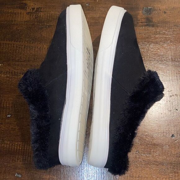 Esprit penny Black shoes with Faux Fur Trim and inside size - Picture 4 of 6